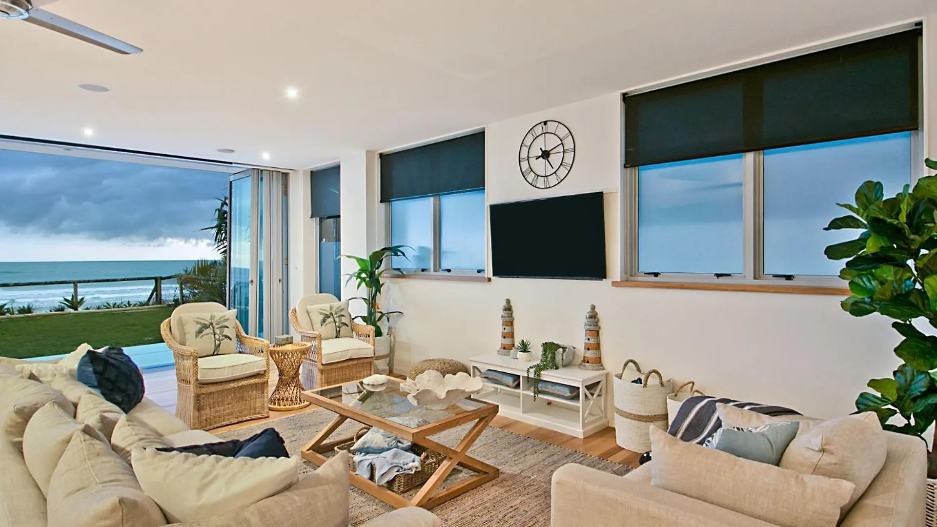 Beachfront Bliss Gold Coast Holiday home